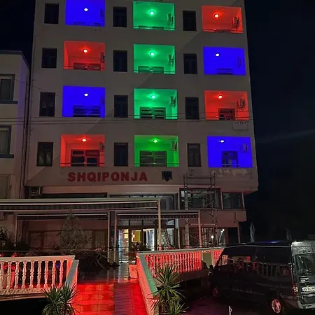 Shqiponja 酒店